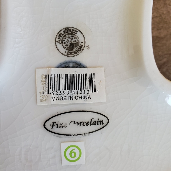 AppleTree Design Fine Porcelain Cross White Easter - Picture 5 of 6